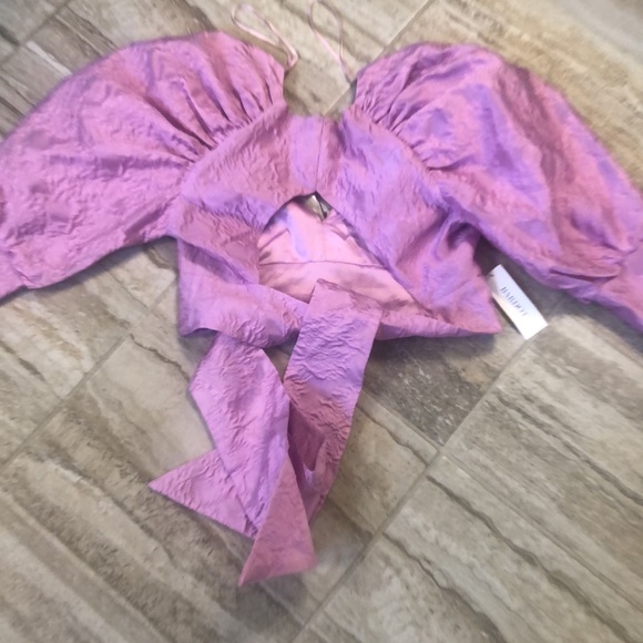 NWT Bardot Blouse Puff Sleeve V-Neck Tie back Size 6 Small - Picture 16 of 16